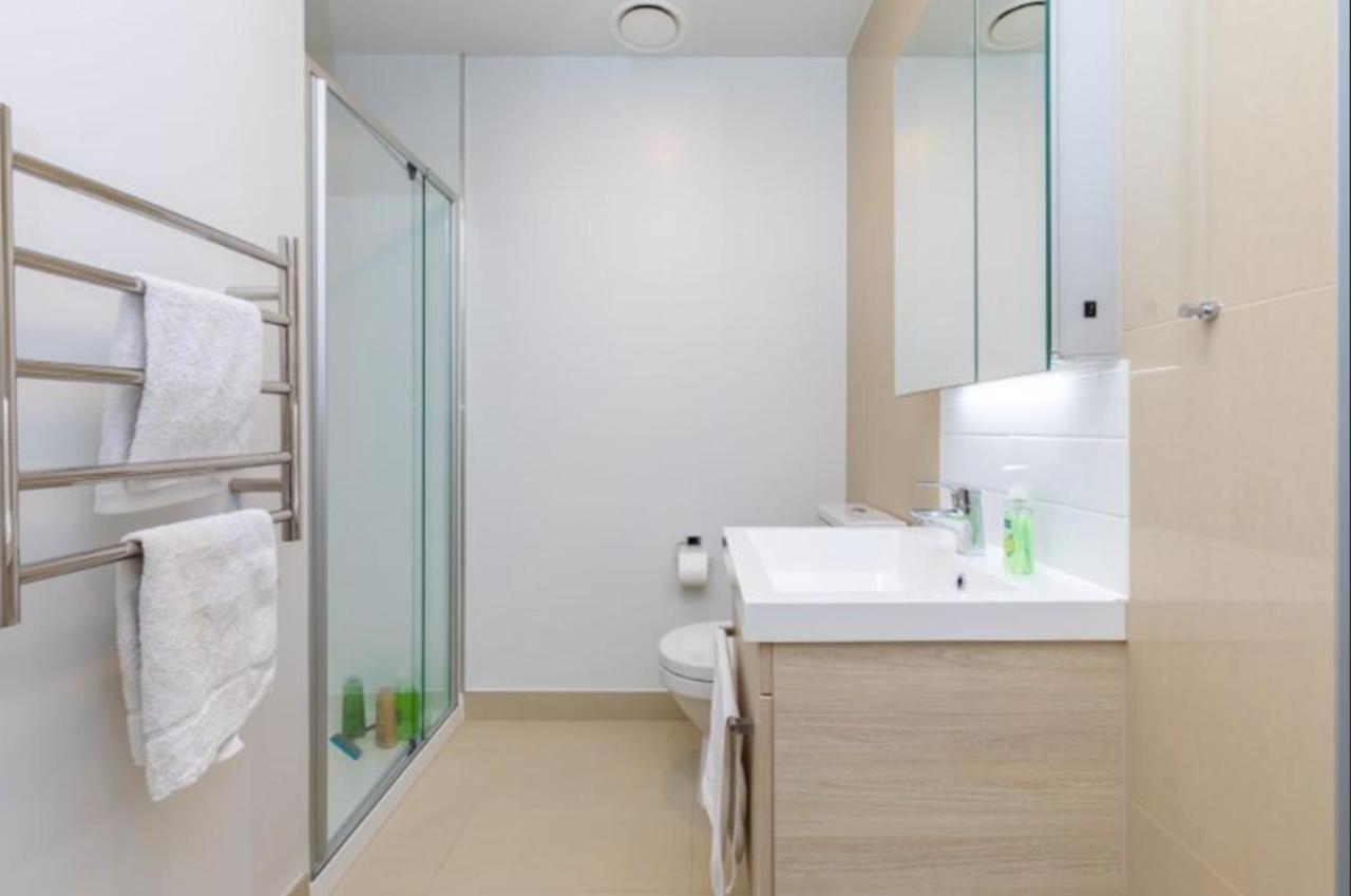 Modern 2 Bedroom Apartment 1 Minute To Skytower Auckland Exterior photo